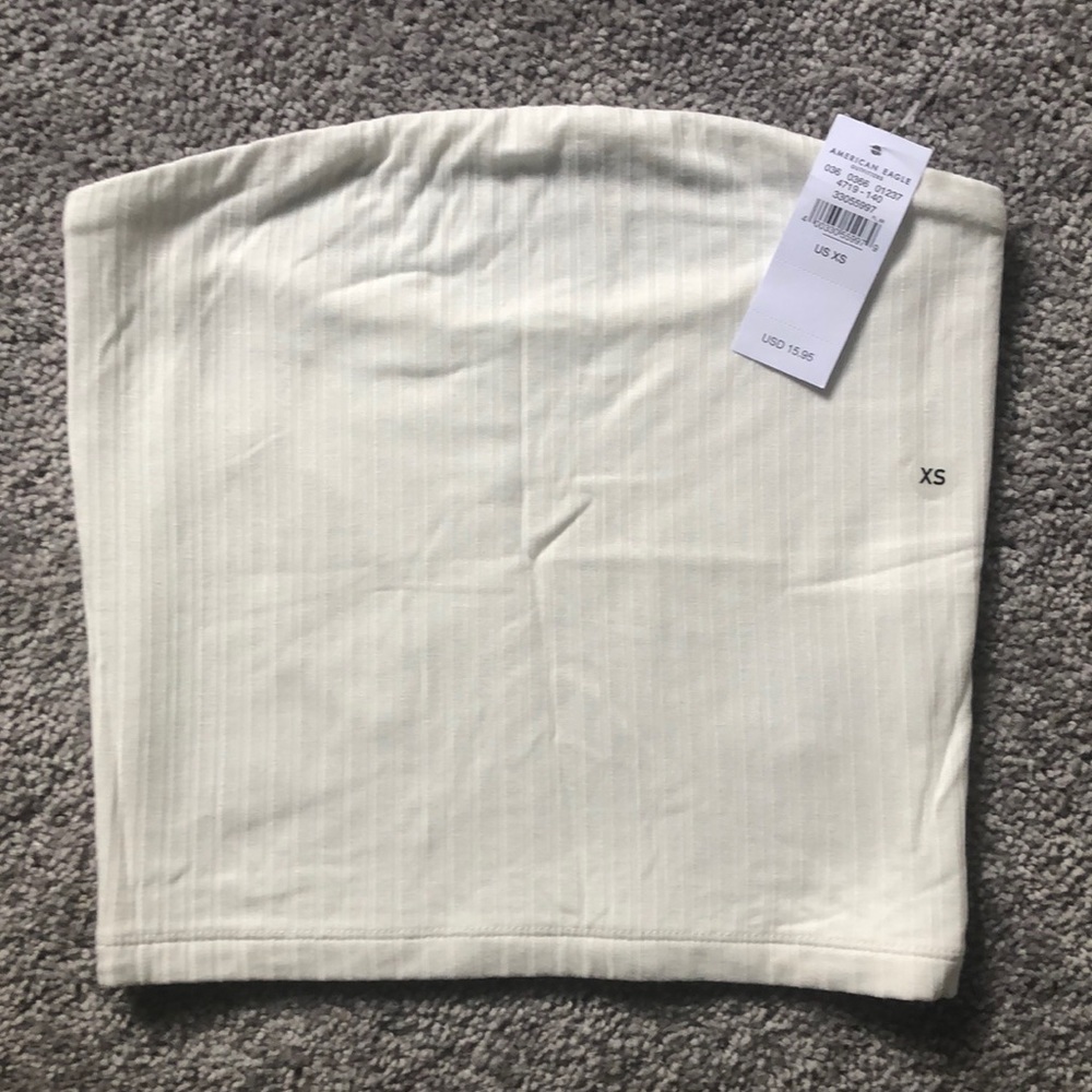 New white American Eagle crop top